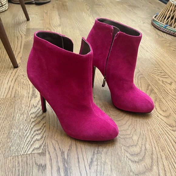 Loft Barbie Pink Suede Heeled Bootie - Ellie Bootie NWOT - Picture 1 of 7